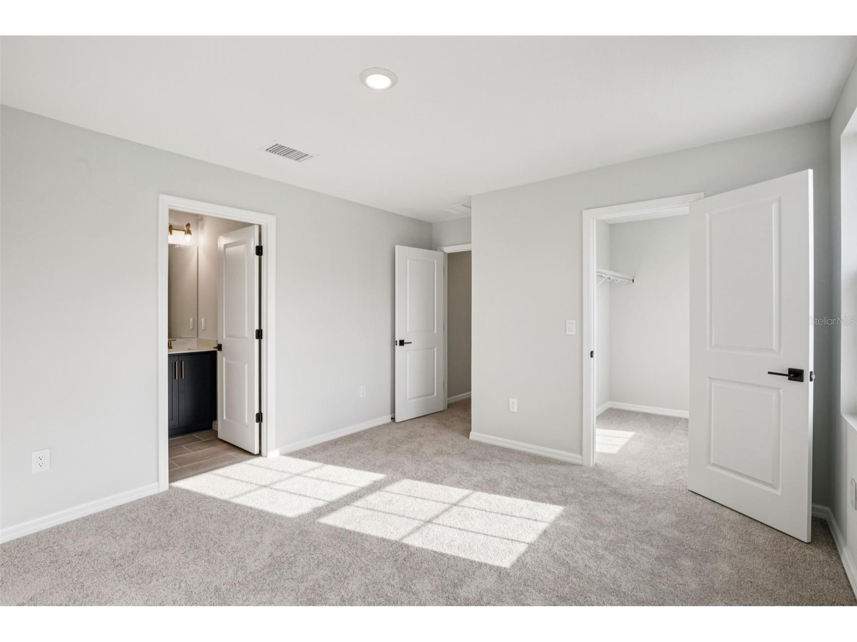 10168 Hidden Hammock Loop Parrish FL 34219 TB8450179 image32