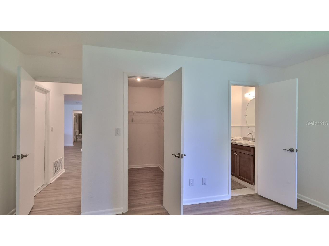 1017 Chippewa Trail Daytona Beach FL 32117 V4943309 image14