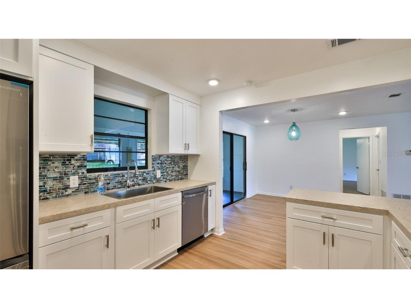 1017 Chippewa Trail Daytona Beach FL 32117 V4943309 image5