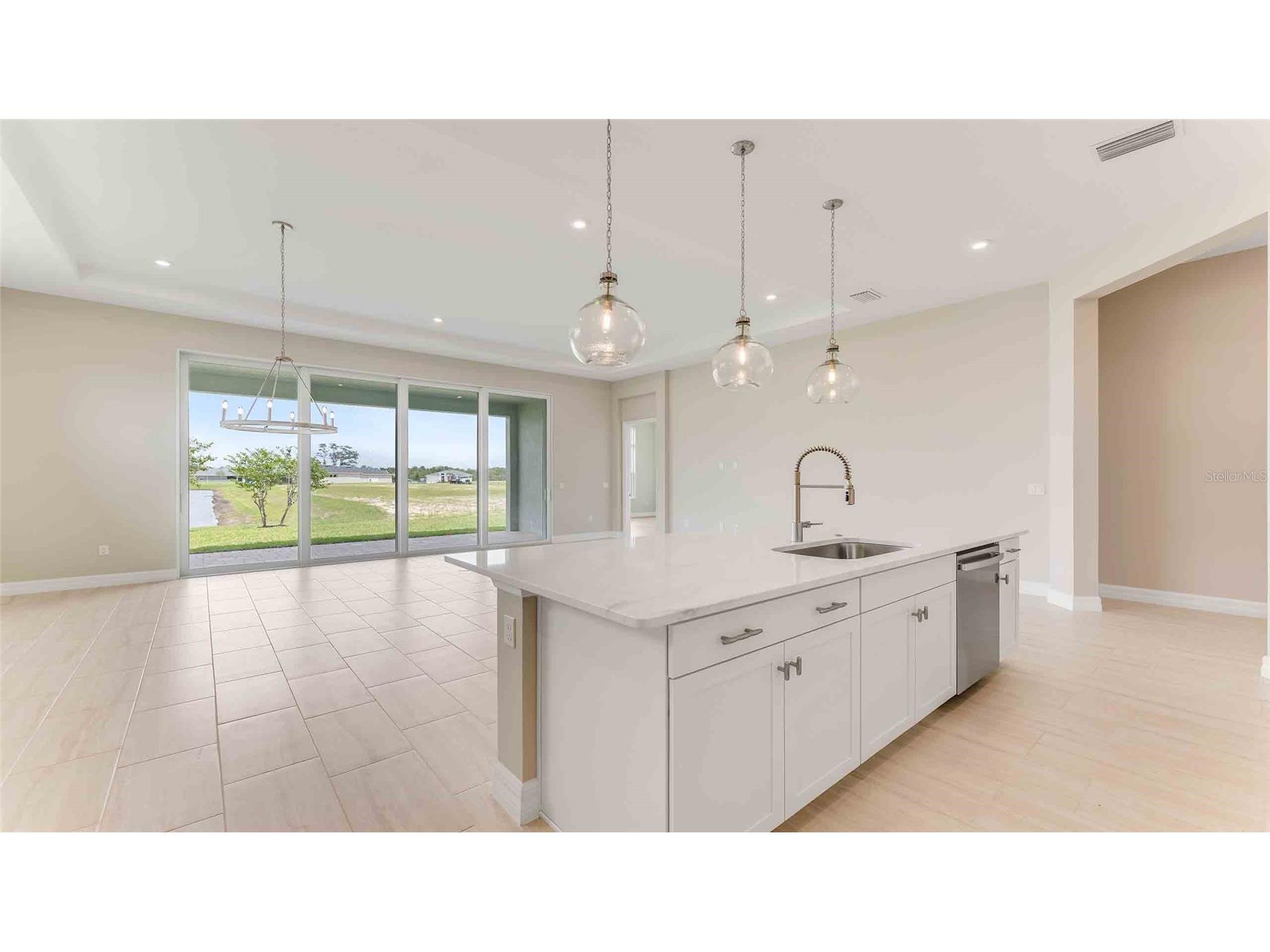 1017 Liliana Drive Deland FL 32724 W7885901 image5