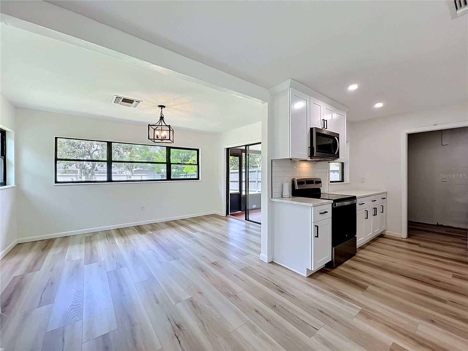 1017 Malone Drive Orlando FL 32810 O6405309 image2