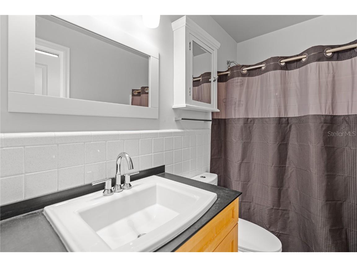 1017 NE 3rd Avenue Gainesville FL 32601 GC536072 image5