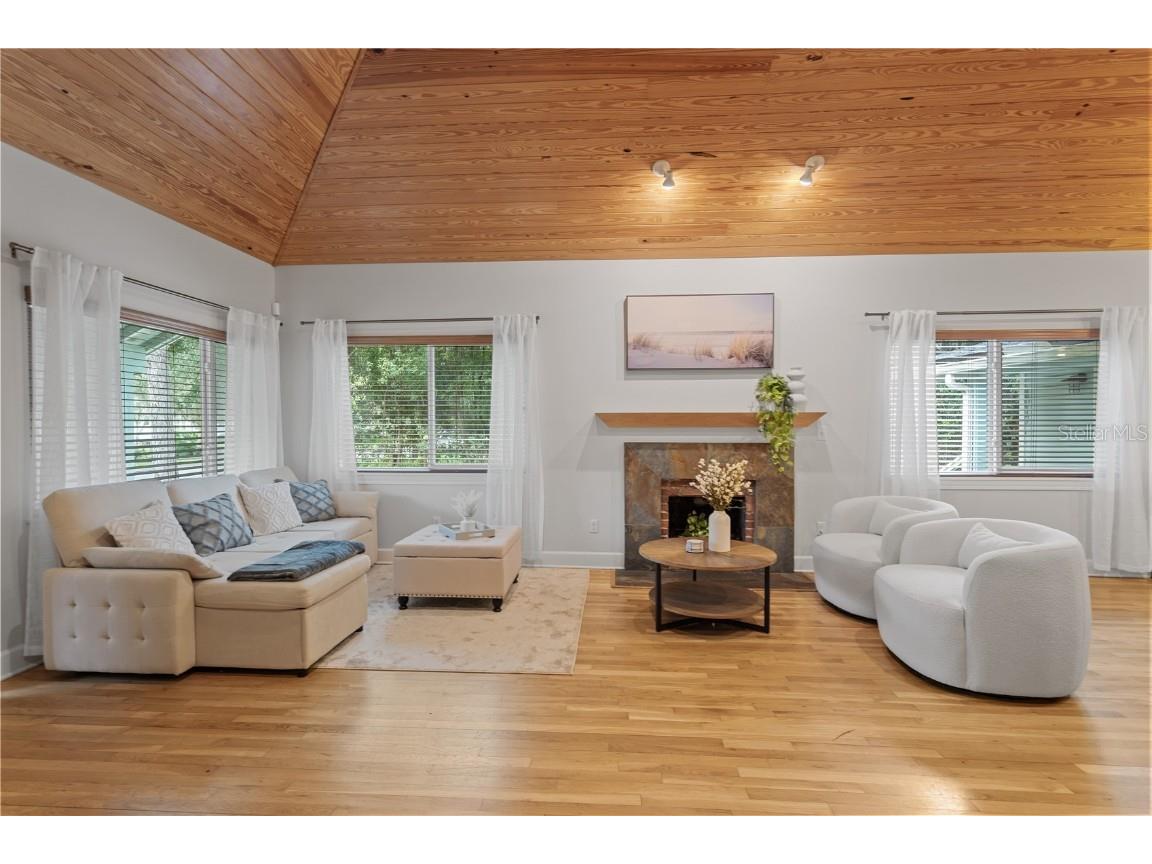 1017 NE 3rd Avenue Gainesville FL 32601 GC536072 image8