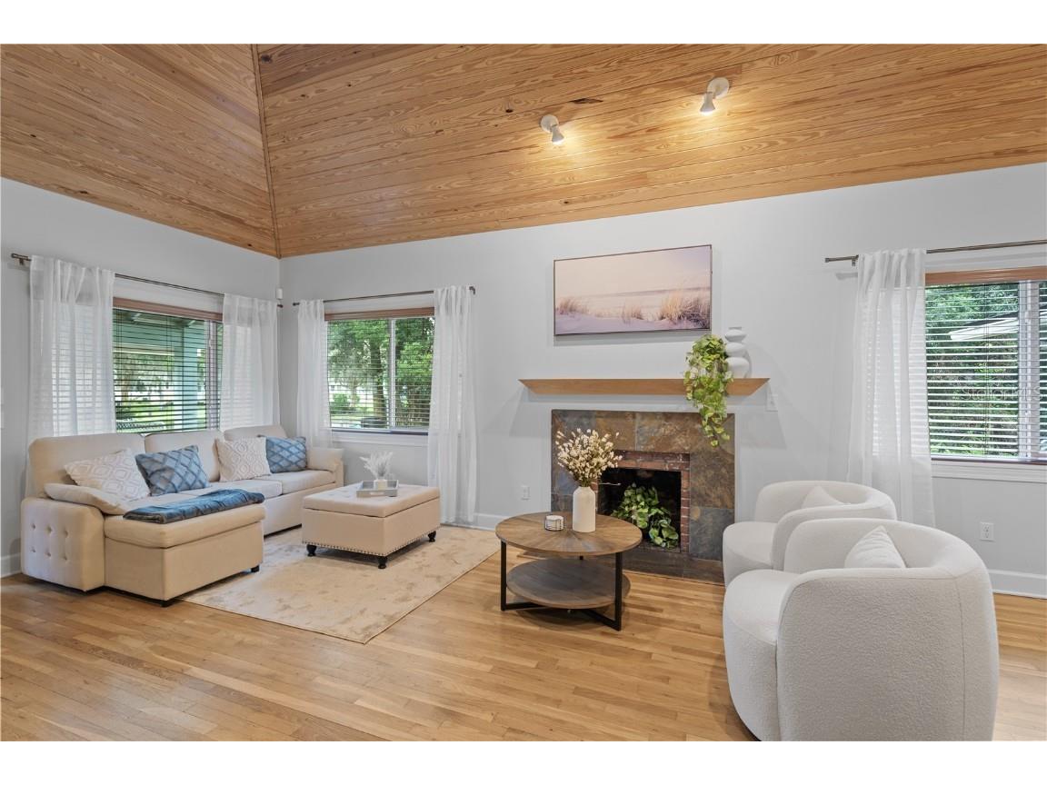 1017 NE 3rd Avenue Gainesville FL 32601 GC536072 image9