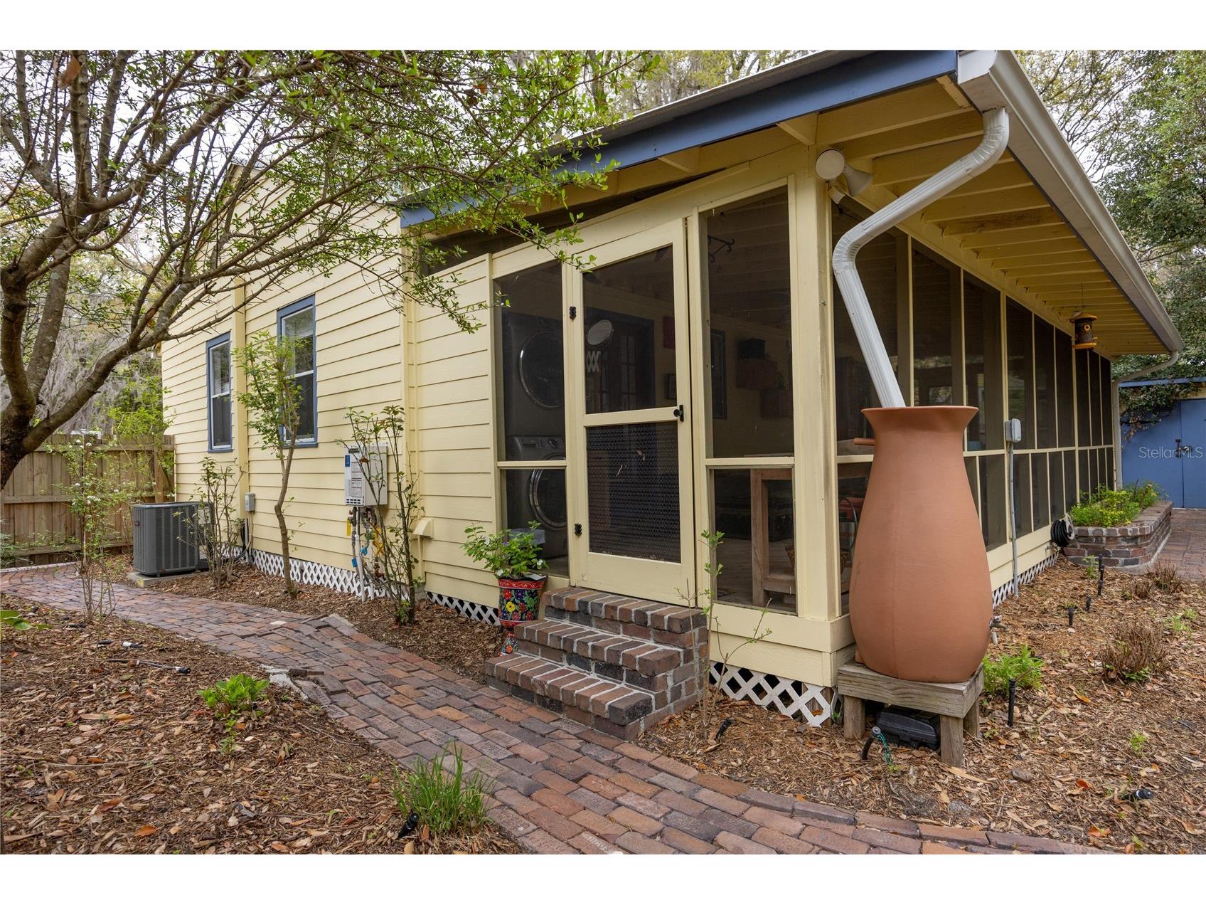 1017 NE 8th Avenue Gainesville FL 32601 GC538496 image40