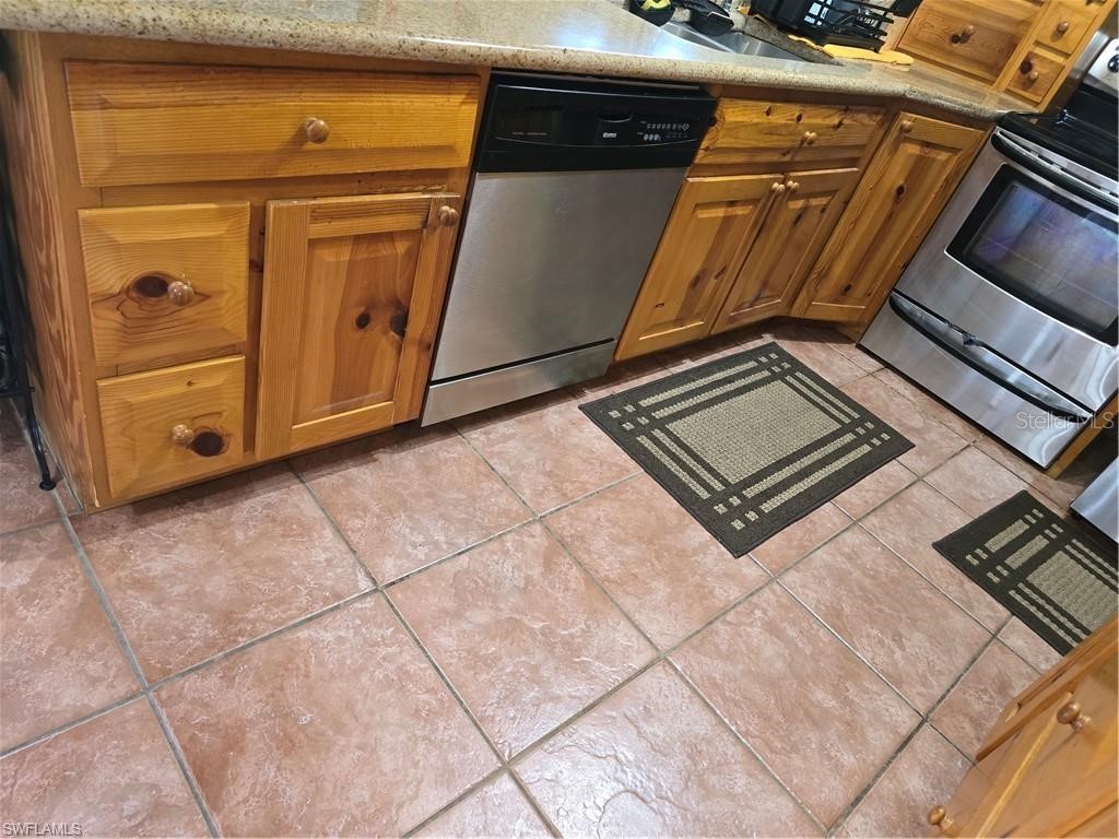 1017 NW 15th Street Cape Coral FL 33993 TB8450924 image17