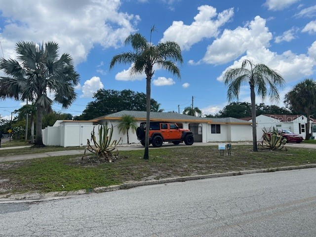 1017 Robinson Drive N Saint Petersburg FL 33710 TB8320763 image1