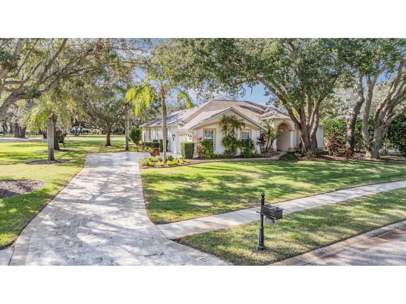 1017 Royal Birkdale Drive Tarpon Springs FL 34688 TB8336123 image1