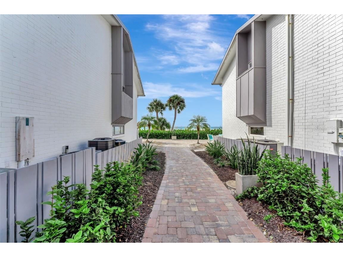 1017 W Peppertree Drive #116 Sarasota FL 34242 - GULF OF AMERICA A4673941 image31