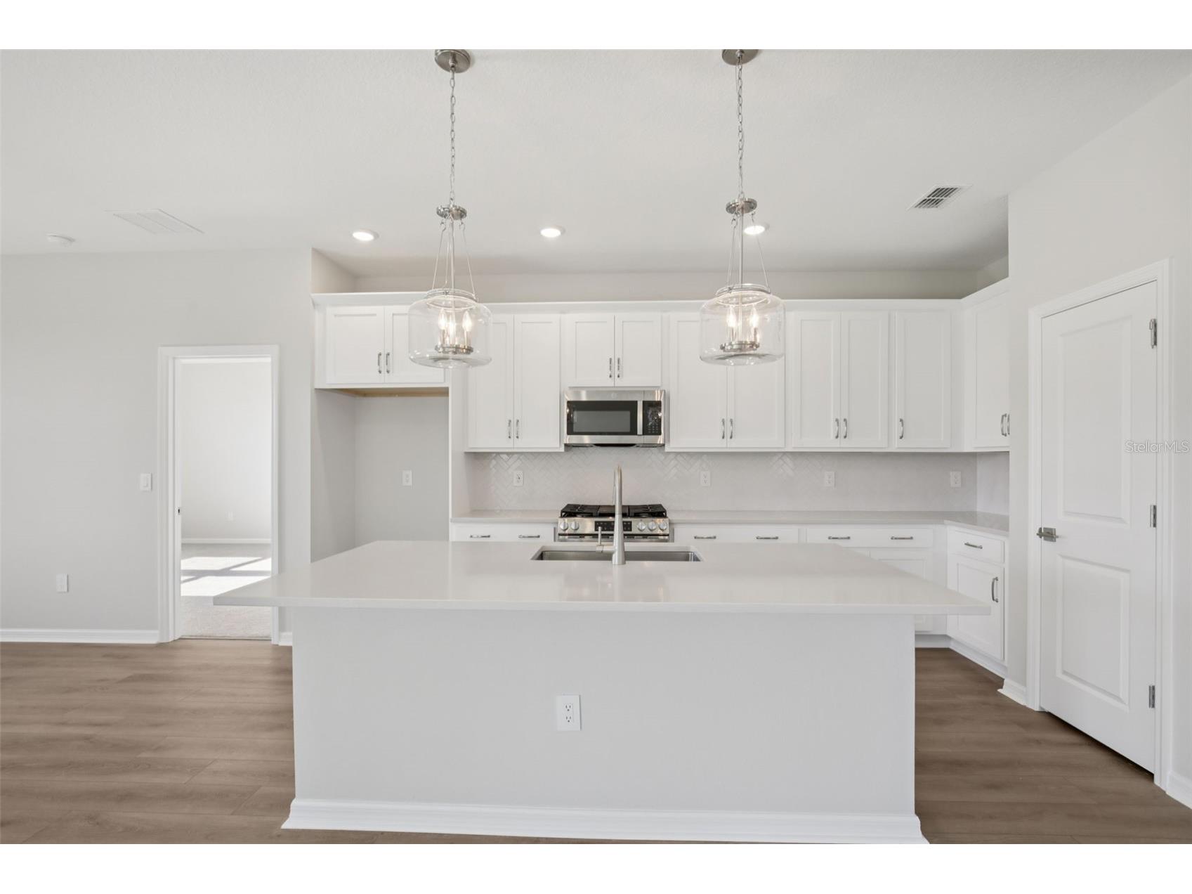 10175 Hidden Hammock Loop Parrish FL 34219 TB8439755 image12