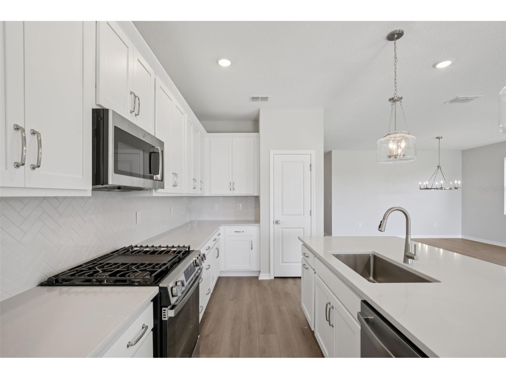 10175 Hidden Hammock Loop Parrish FL 34219 TB8439755 image18