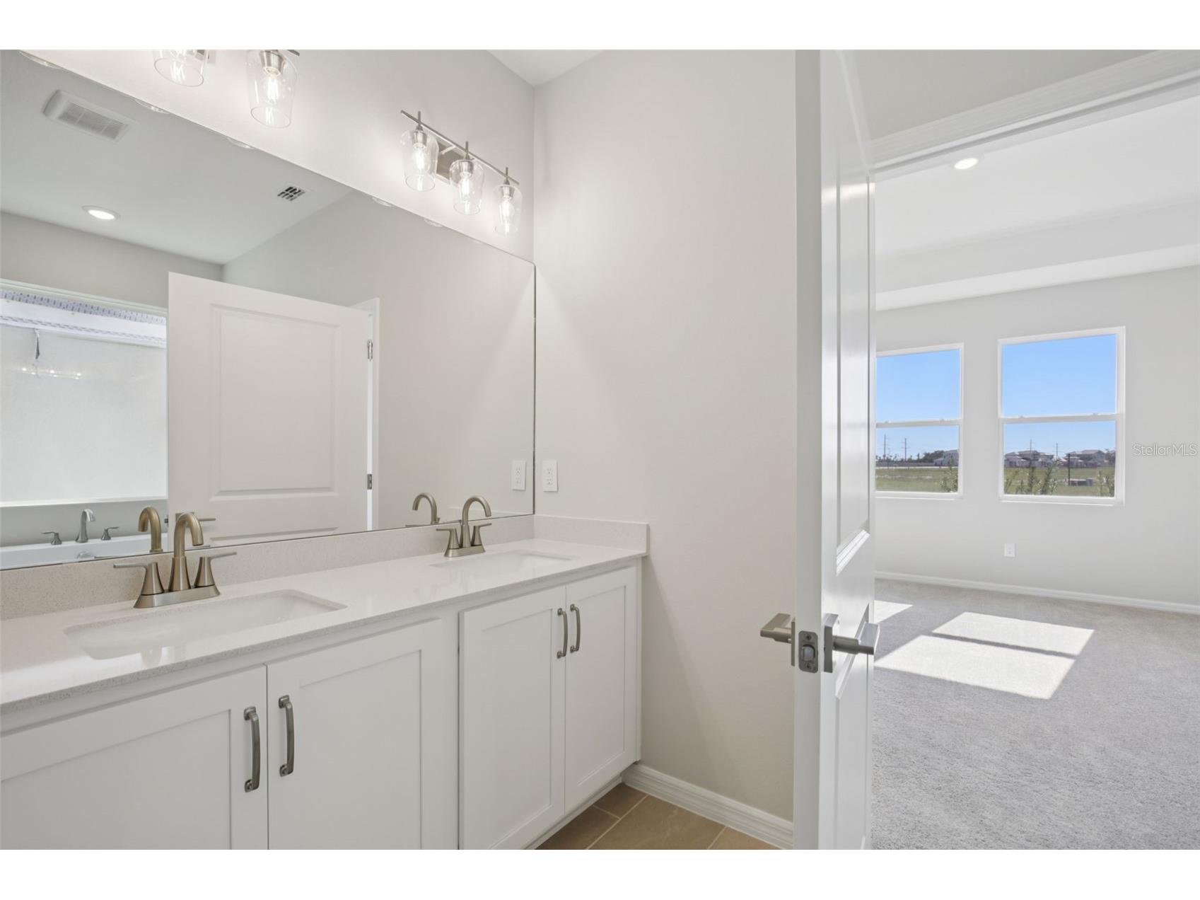 10175 Hidden Hammock Loop Parrish FL 34219 TB8439755 image34