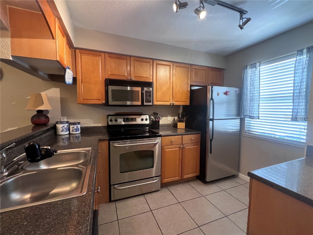 10177 Sailwinds Boulevard S #202 Largo FL 33773 TB8418555 image3