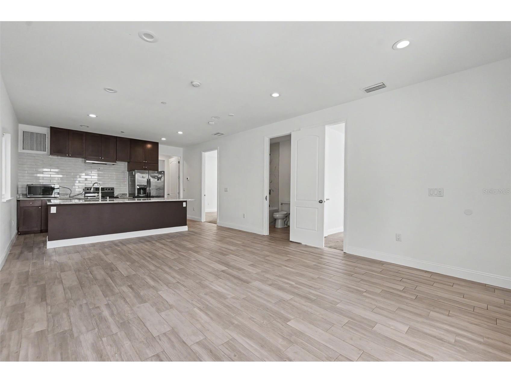 1018 7th Avenue S Saint Petersburg FL 33705 TB8523180 image10