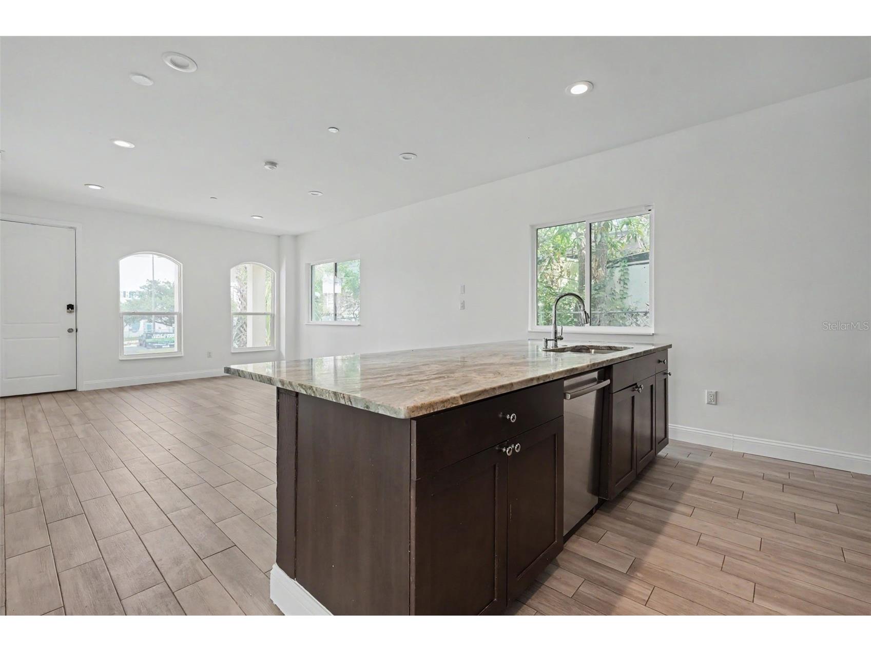 1018 7th Avenue S Saint Petersburg FL 33705 TB8523180 image13