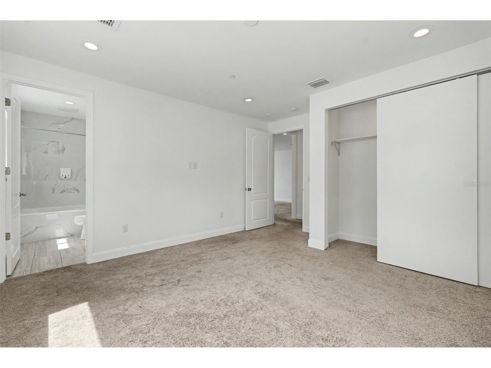 1018 7th Avenue S Saint Petersburg FL 33705 TB8523180 image22