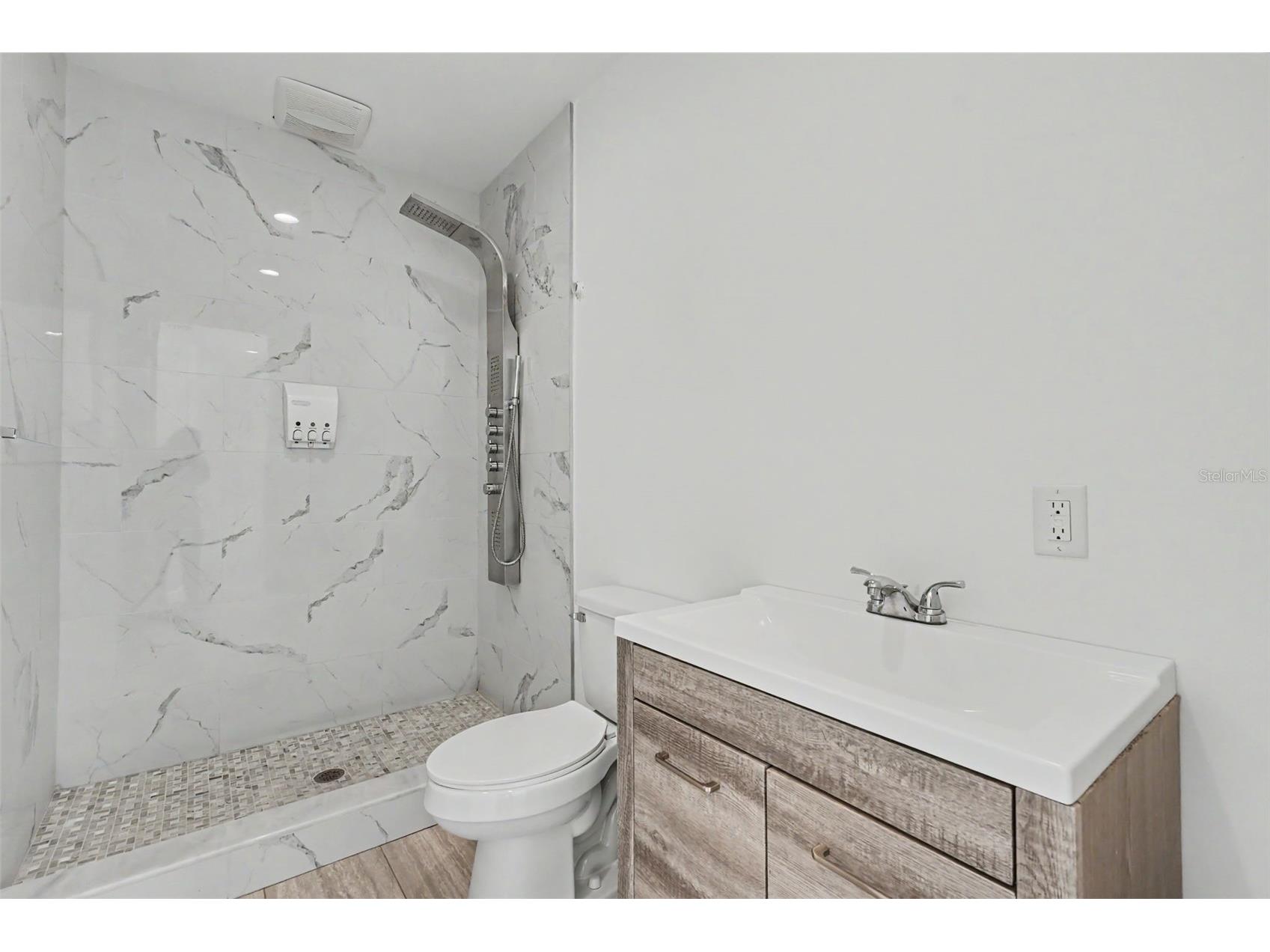 1018 7th Avenue S Saint Petersburg FL 33705 TB8523180 image31