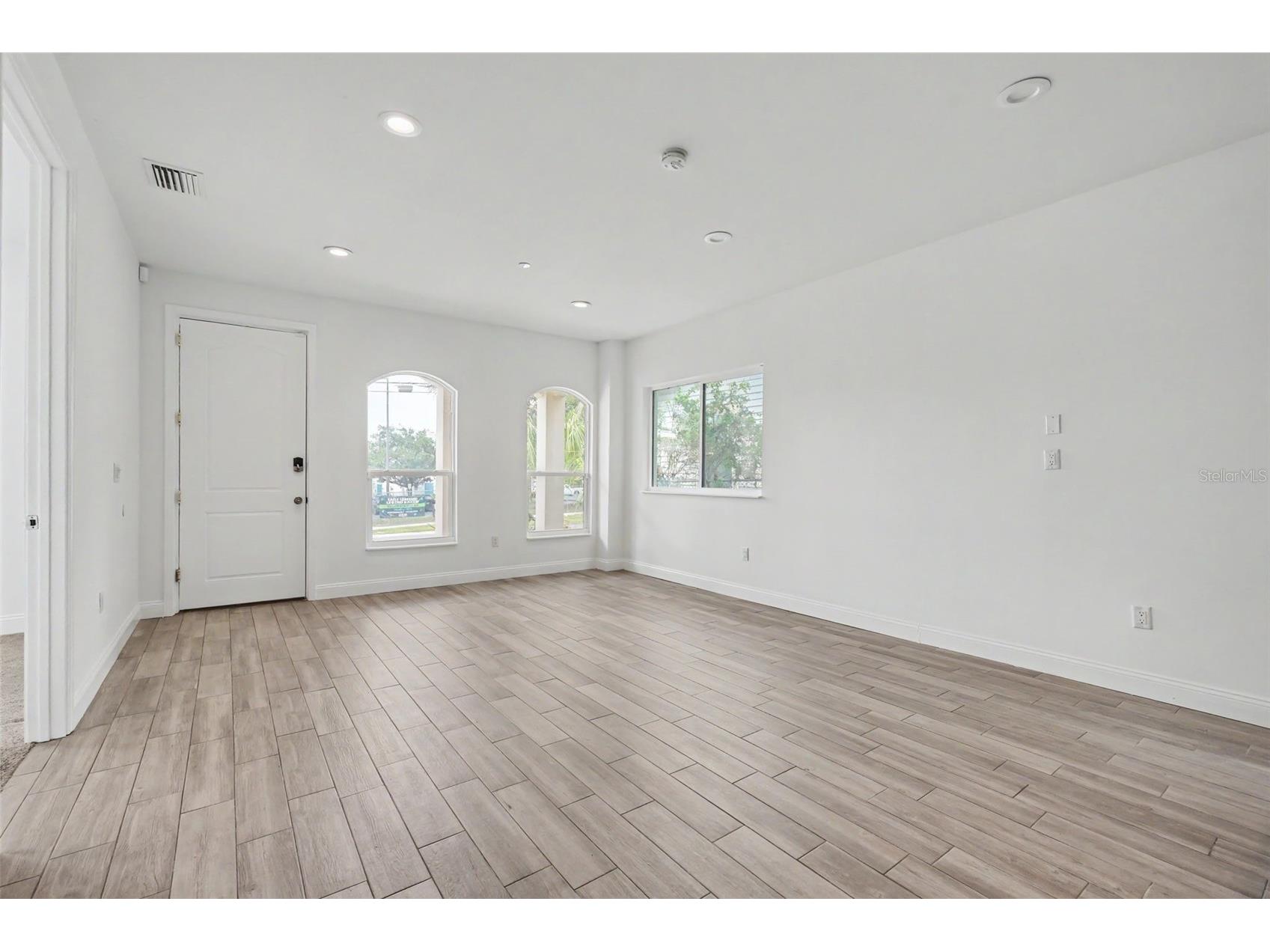 1018 7th Avenue S Saint Petersburg FL 33705 TB8523180 image7