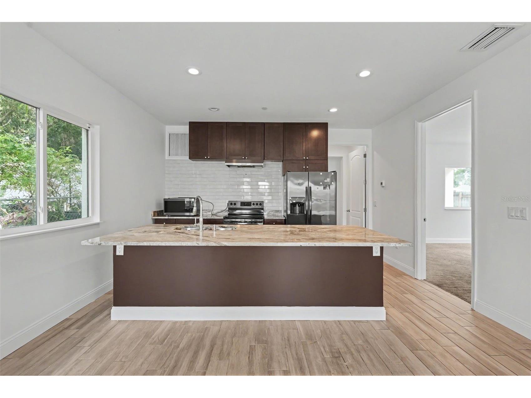 1018 7th Avenue S Saint Petersburg FL 33705 TB8525850 image14