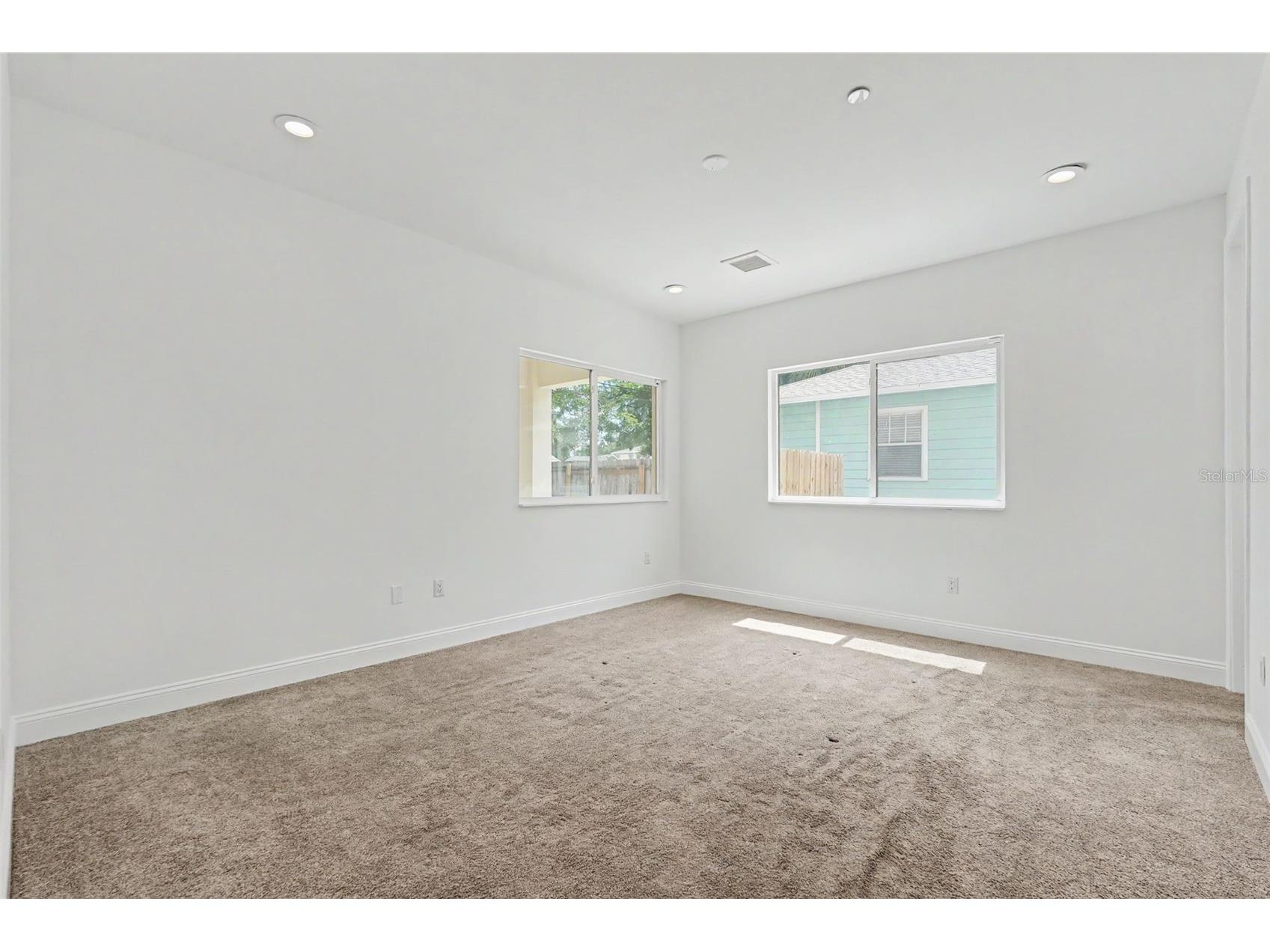 1018 7th Avenue S Saint Petersburg FL 33705 TB8525850 image32