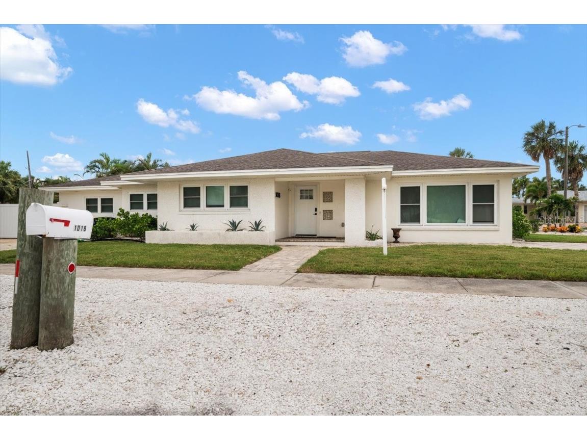 1018 Bay Esplanade Clearwater Beach FL 33767 TB8446996 image1