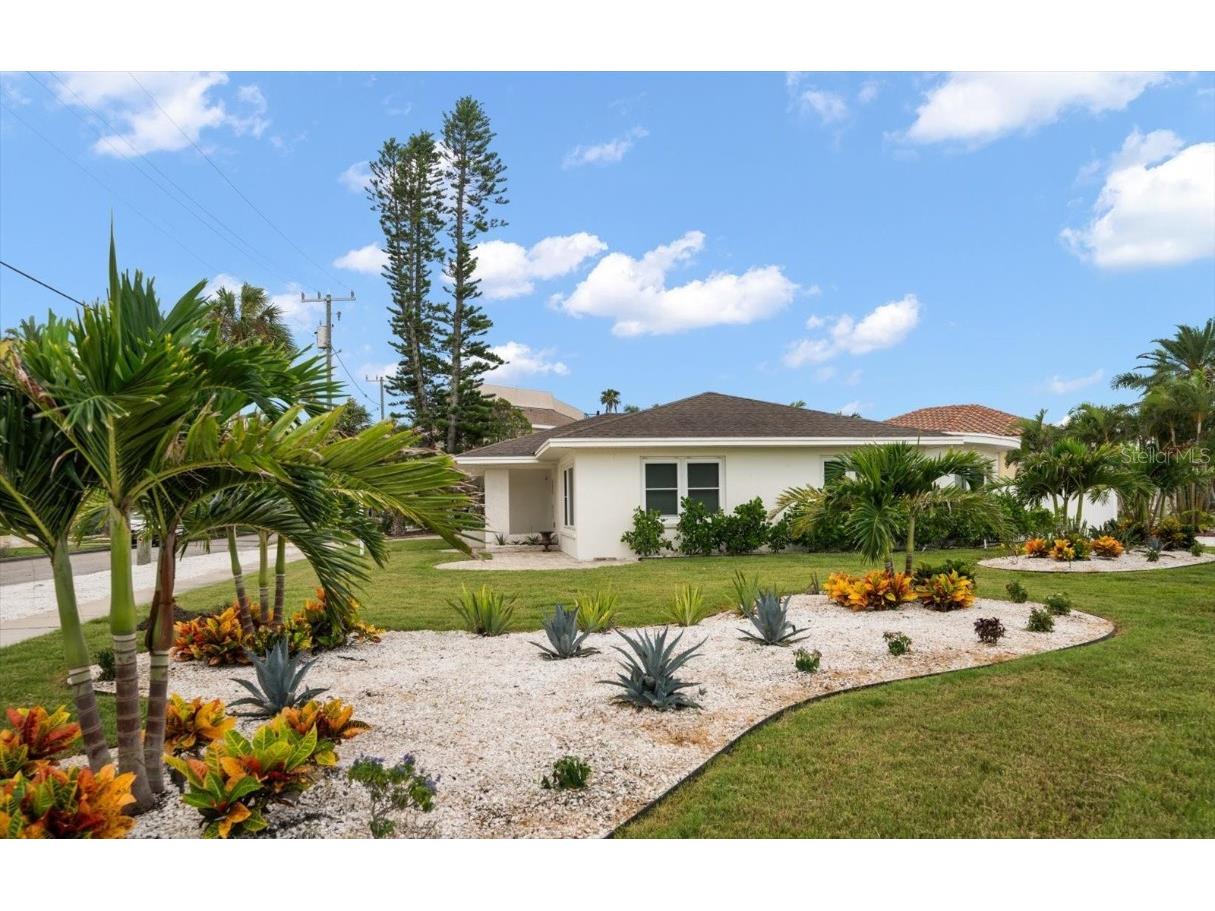 1018 Bay Esplanade Clearwater Beach FL 33767 TB8446996 image10