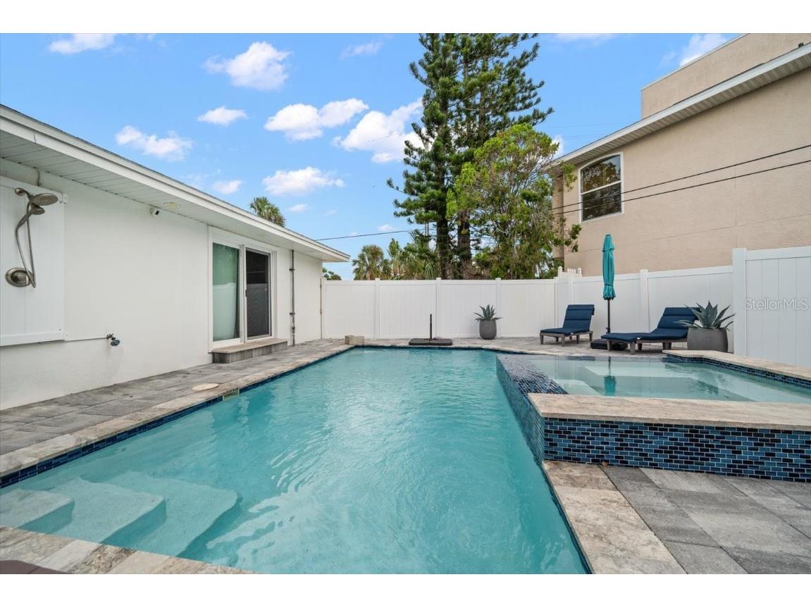 1018 Bay Esplanade Clearwater Beach FL 33767 TB8446996 image18