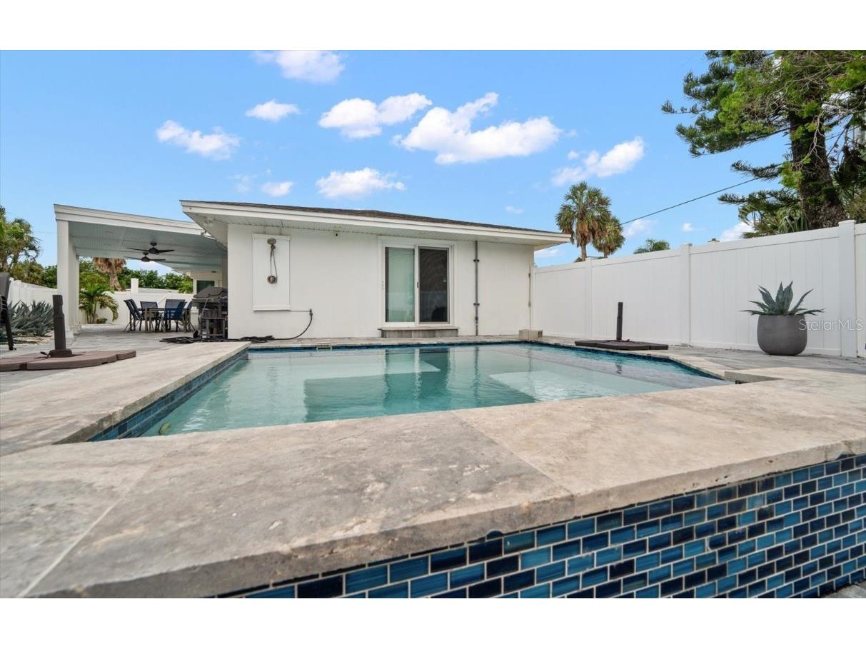 1018 Bay Esplanade Clearwater Beach FL 33767 TB8446996 image19