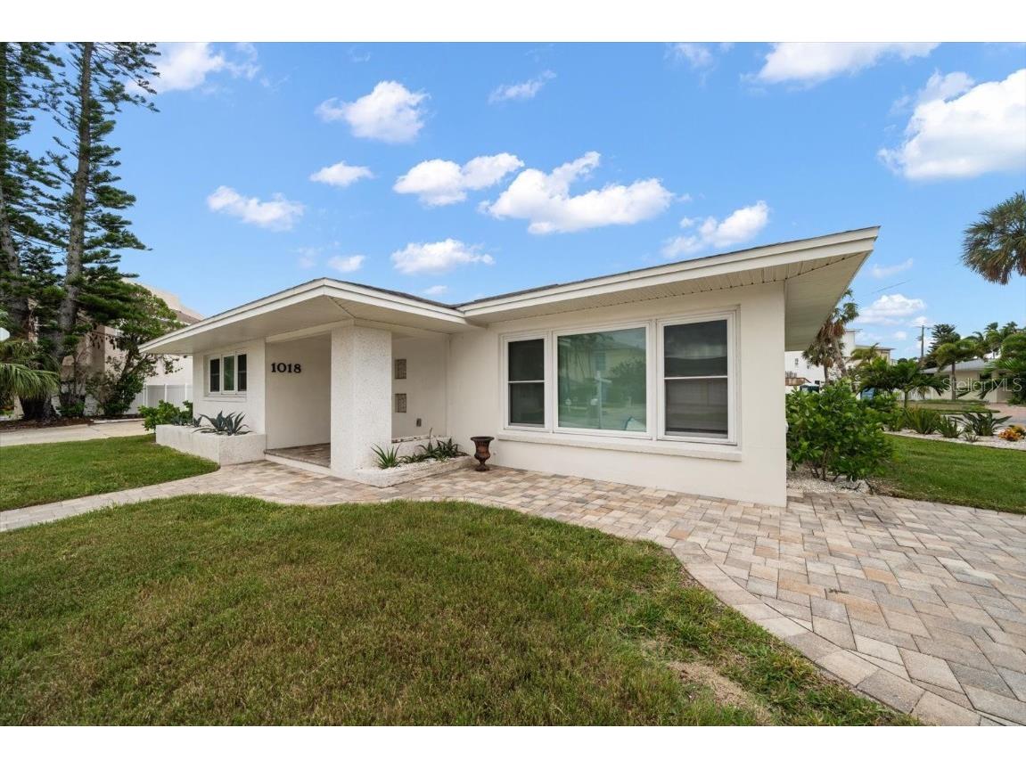 1018 Bay Esplanade Clearwater Beach FL 33767 TB8446996 image2