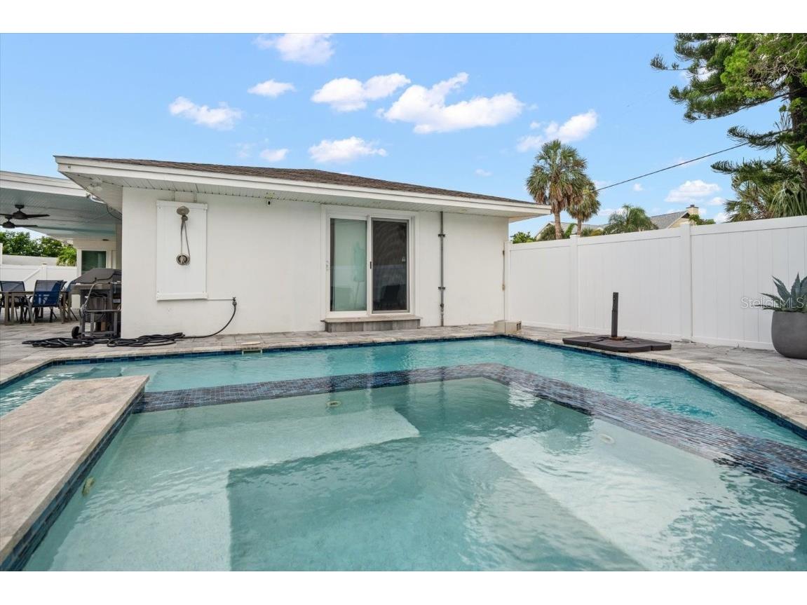 1018 Bay Esplanade Clearwater Beach FL 33767 TB8446996 image20