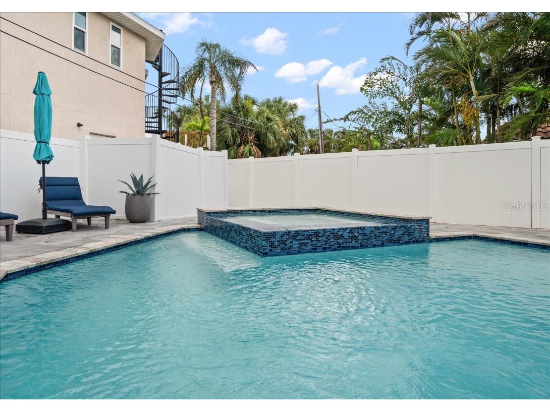 1018 Bay Esplanade Clearwater Beach FL 33767 TB8446996 image21