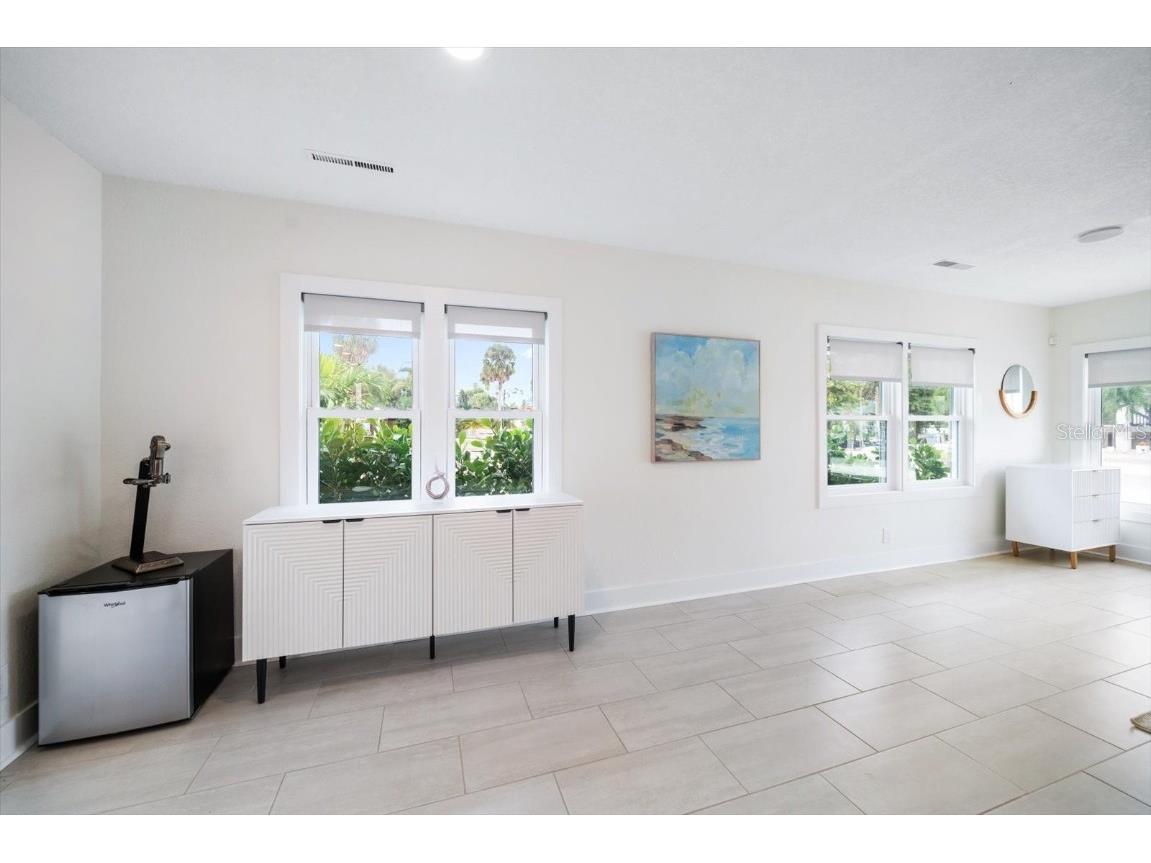 1018 Bay Esplanade Clearwater Beach FL 33767 TB8446996 image25