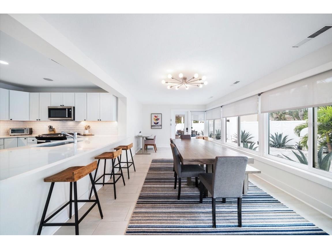 1018 Bay Esplanade Clearwater Beach FL 33767 TB8446996 image28