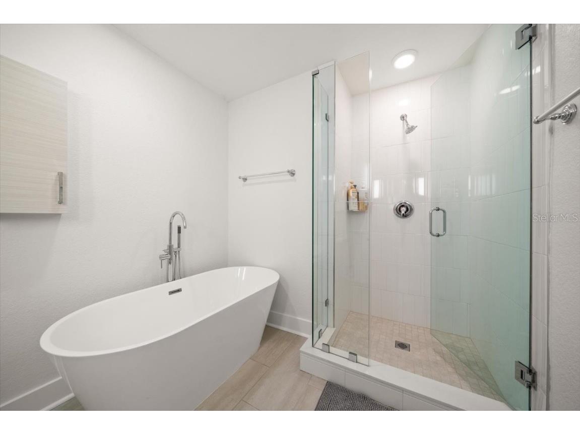 1018 Bay Esplanade Clearwater Beach FL 33767 TB8446996 image35