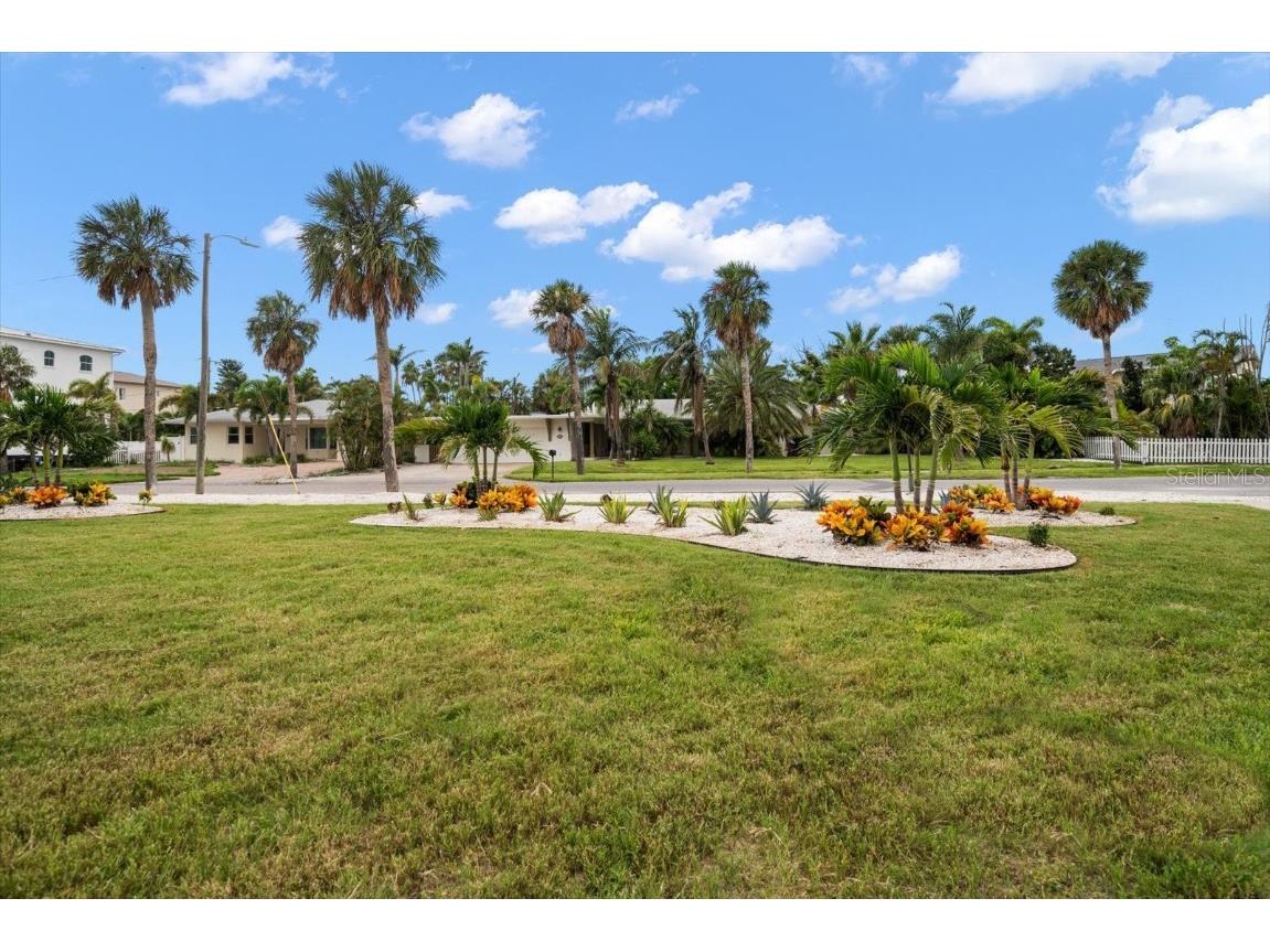 1018 Bay Esplanade Clearwater Beach FL 33767 TB8446996 image8