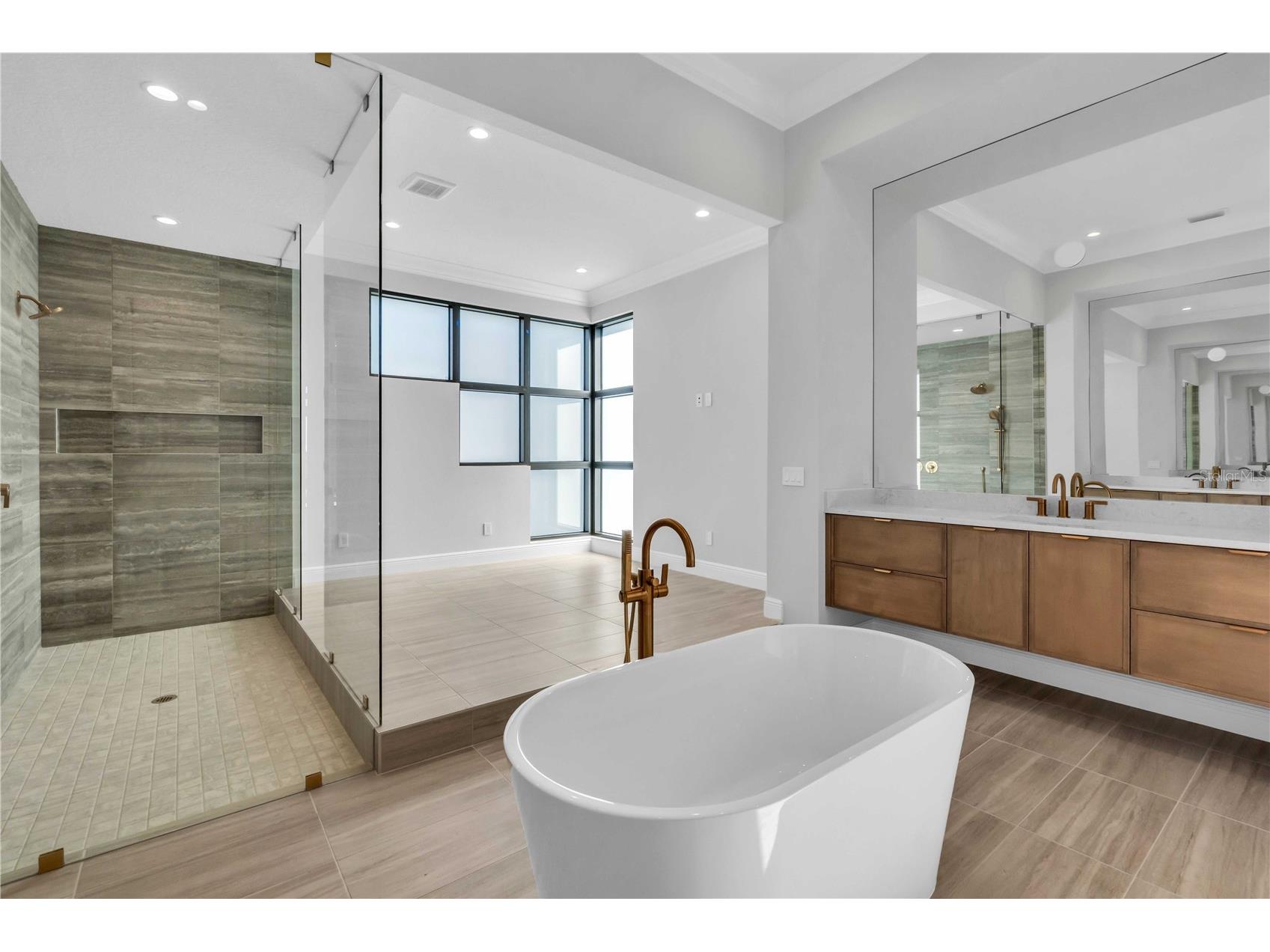 1018 Blue Shell Loop Sarasota FL 34240 A4628078 image41