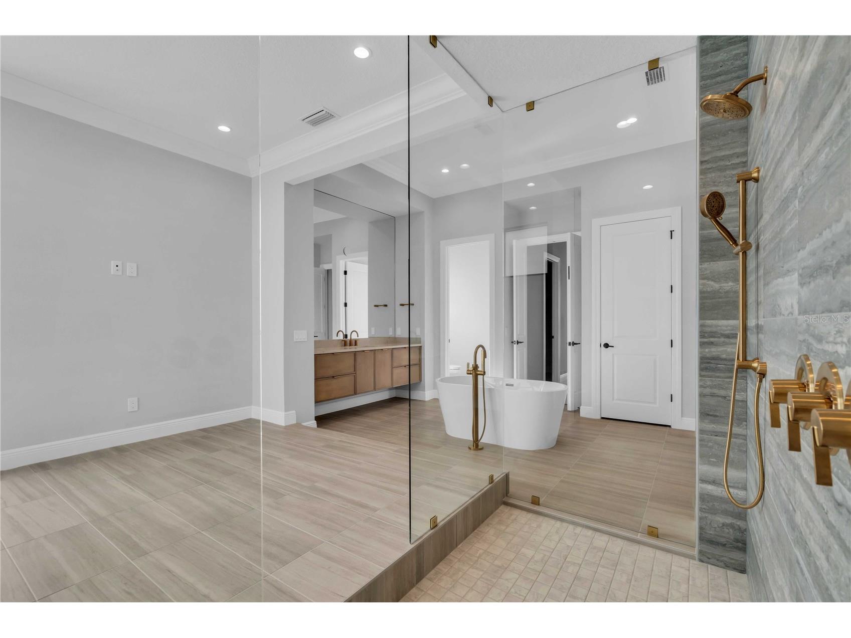 1018 Blue Shell Loop Sarasota FL 34240 A4628078 image43