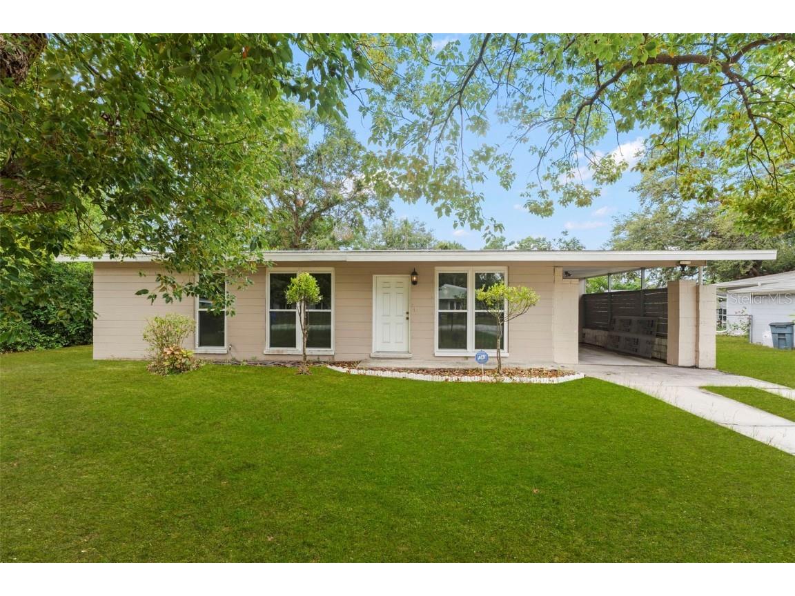 1018 Briarwood Avenue Tampa FL 33613 L4953397 image1