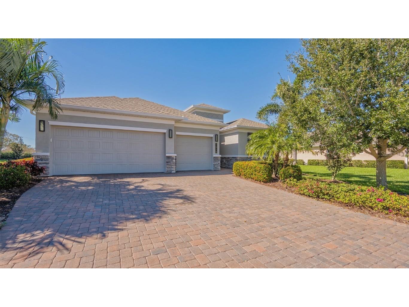 1018 Calico Glen Bradenton FL 34212 A4599239 image1
