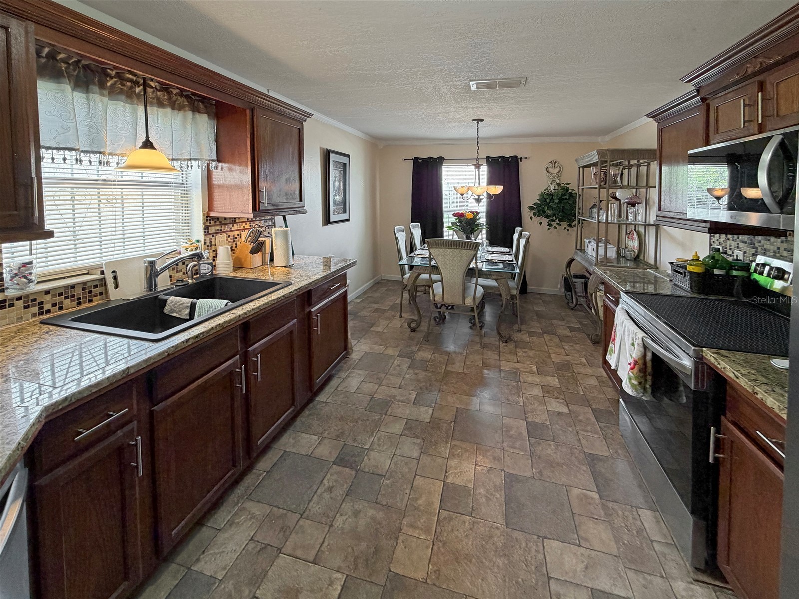 1018 Clovercrest Road Orlando FL 32811 O6408888 image8