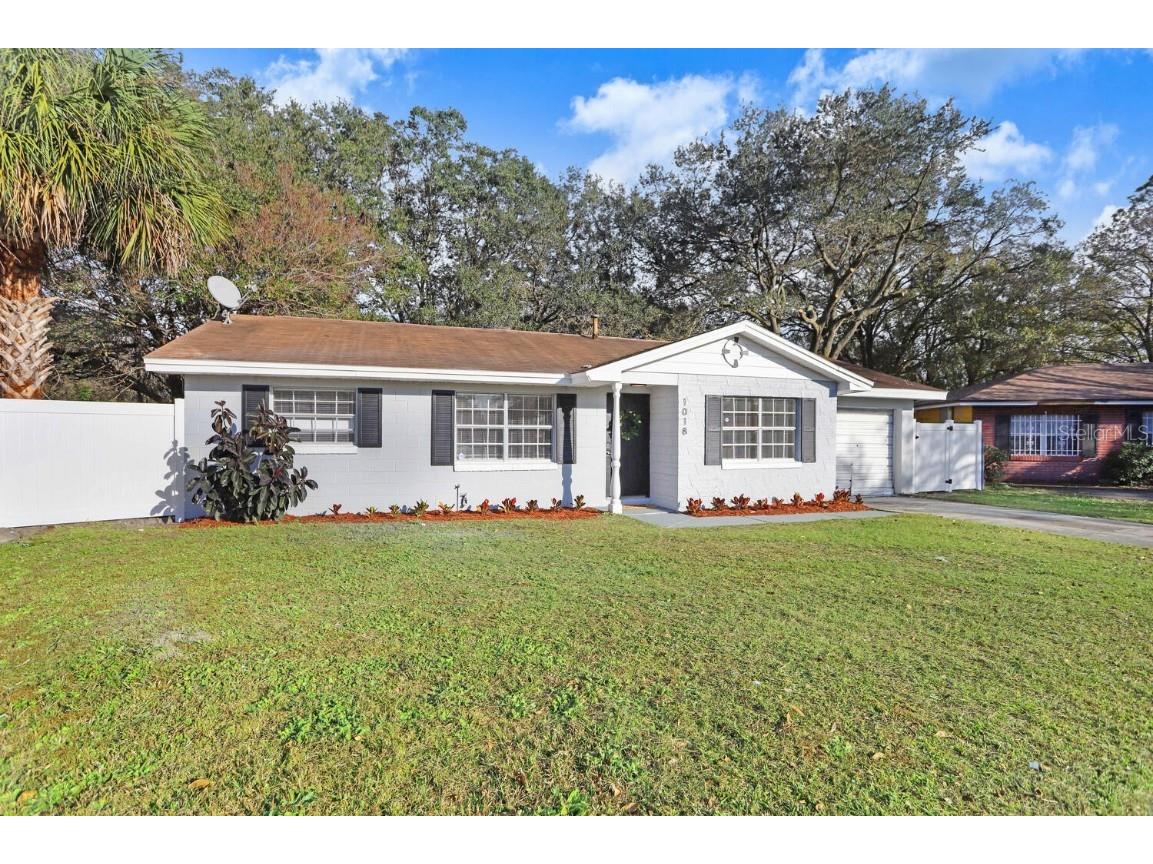1018 Davis Place Tampa FL 33619 T3425687 image1