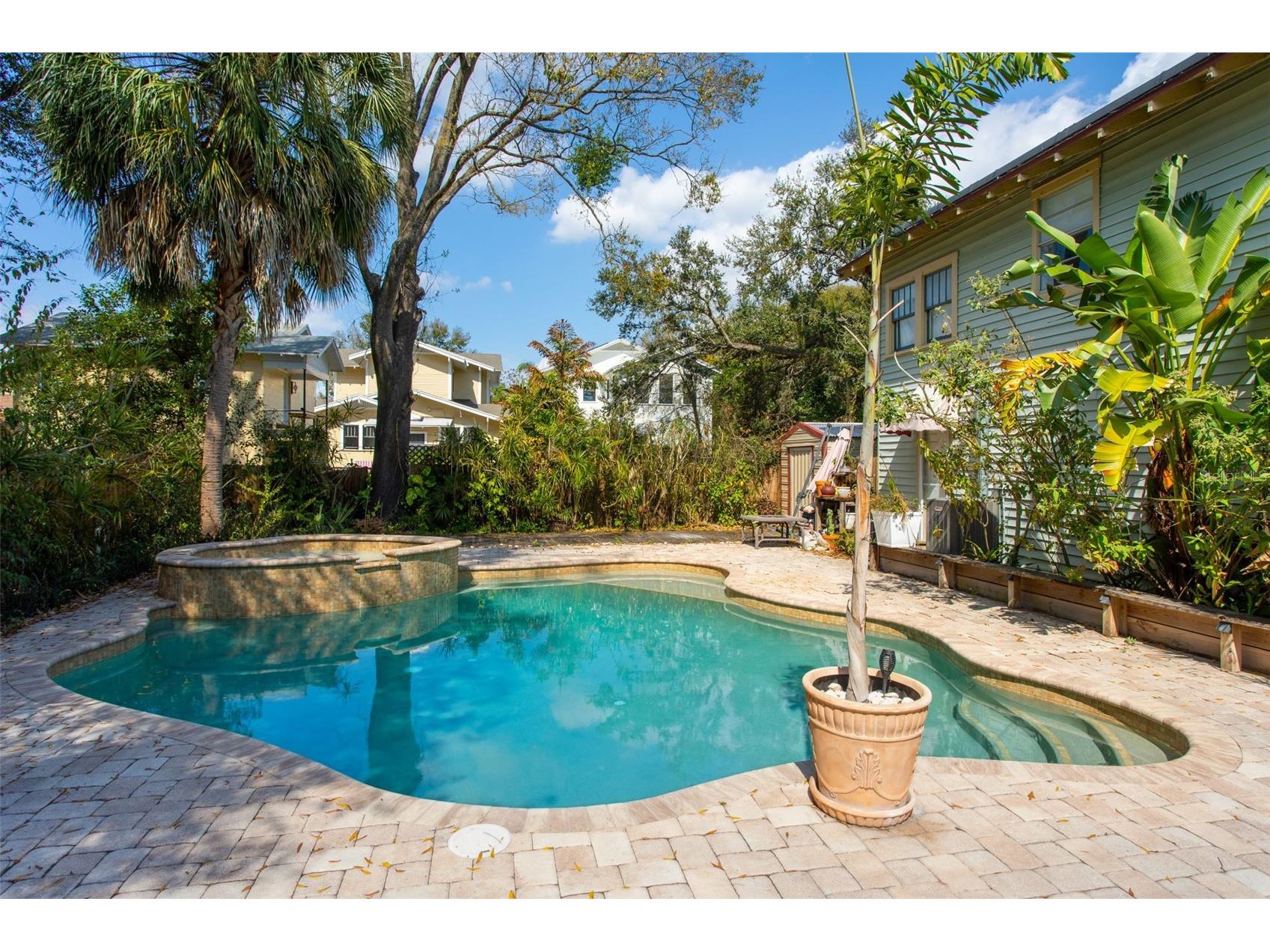 1018 E Columbus Drive Tampa FL 33605 TB8479858 image2