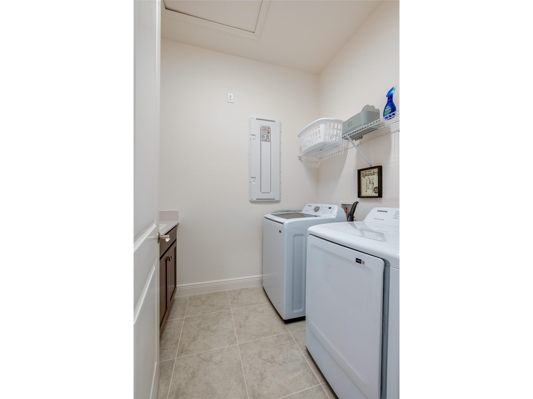 1018 Flopshot Circle Daytona Beach FL 32124 V4946697 image37