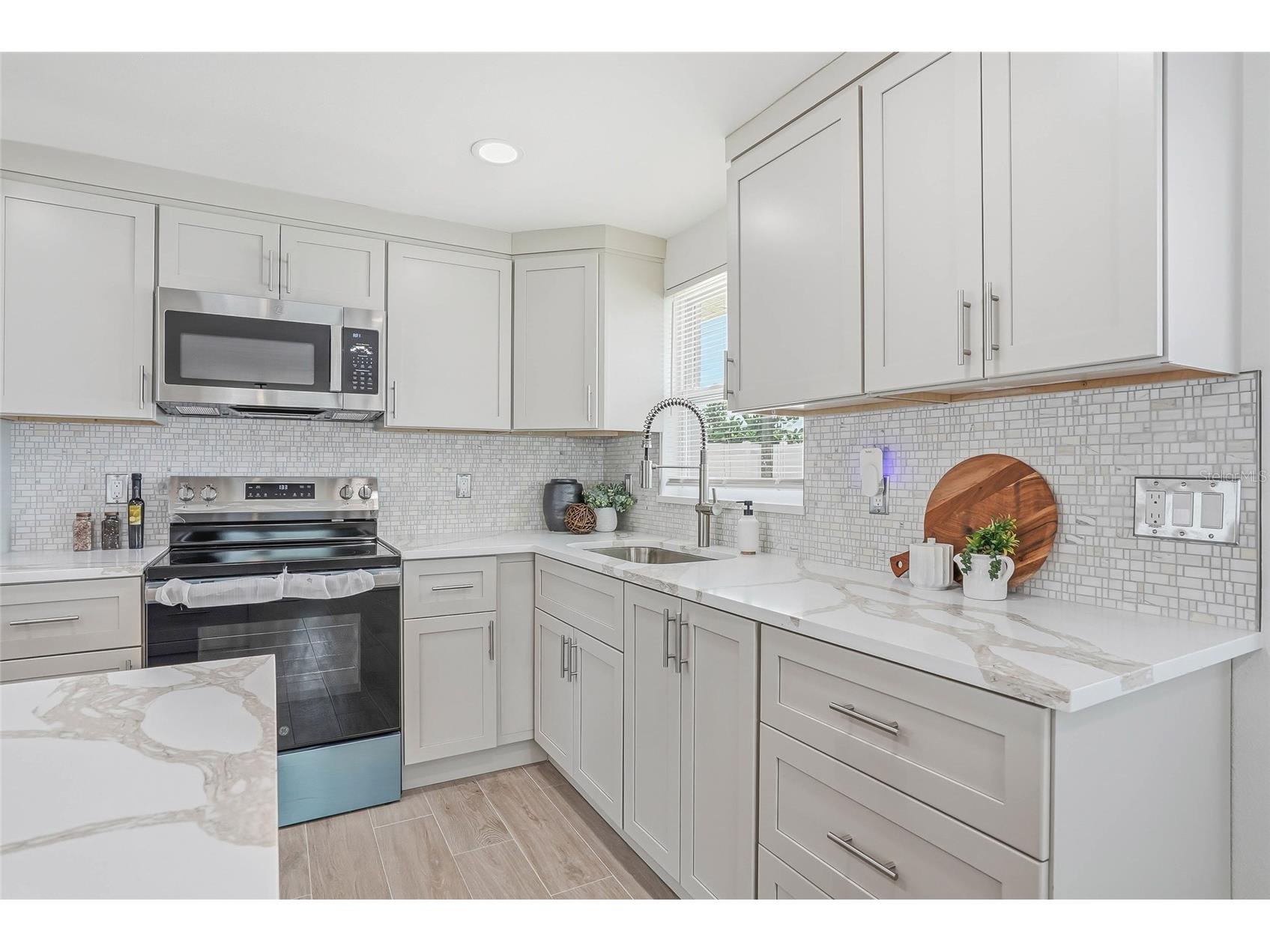 1018 Landau Street Holiday FL 34690 TB8508877 image11