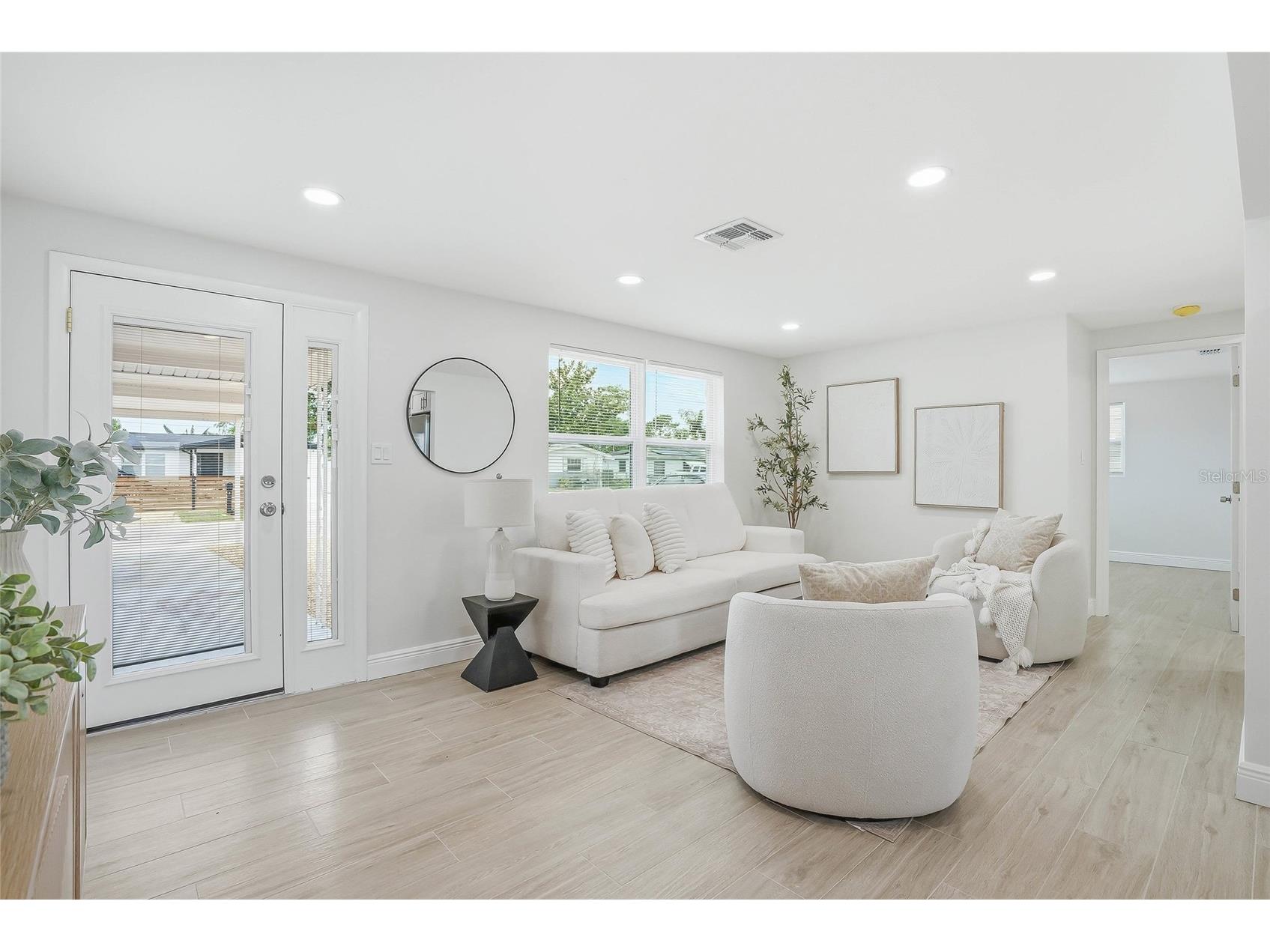 1018 Landau Street Holiday FL 34690 TB8508877 image3