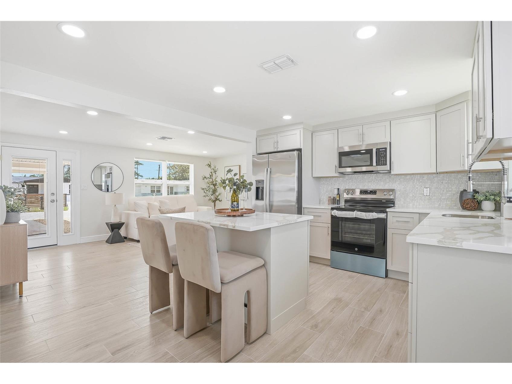 1018 Landau Street Holiday FL 34690 TB8508877 image9