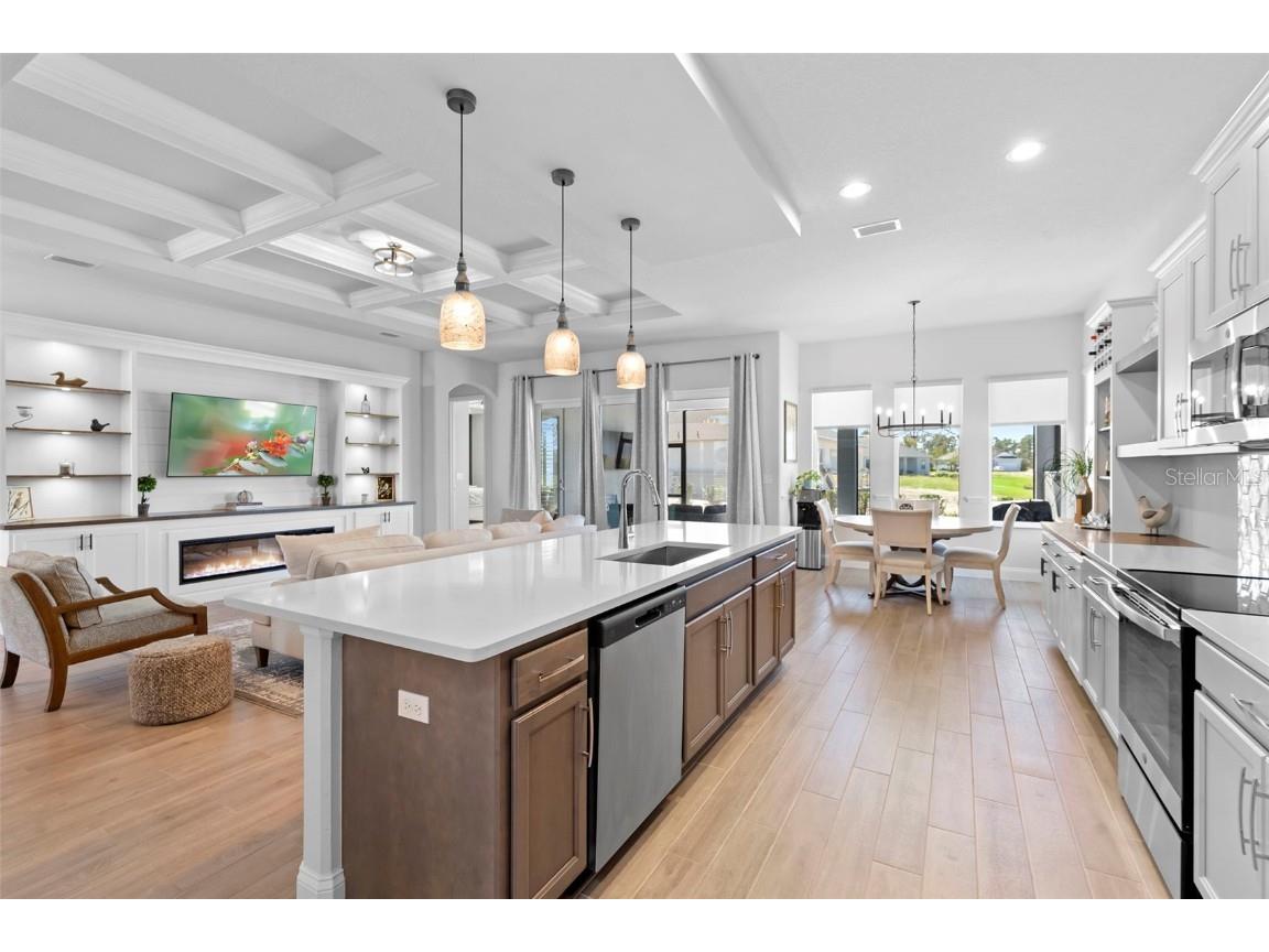 1018 Megano Boulevard Deland FL 32724 V4945914 image16