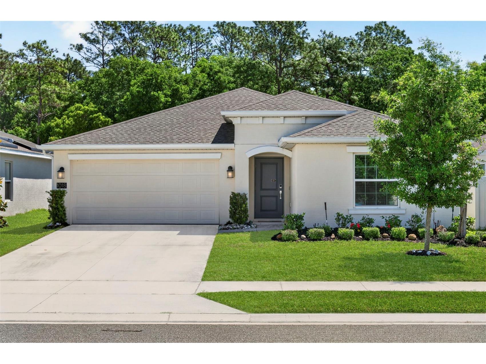 1018 Peach Creek Drive Osteen FL 32764 V4948537 image1