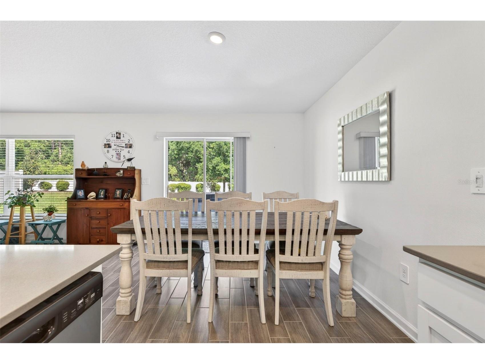1018 Peach Creek Drive Osteen FL 32764 V4948537 image16