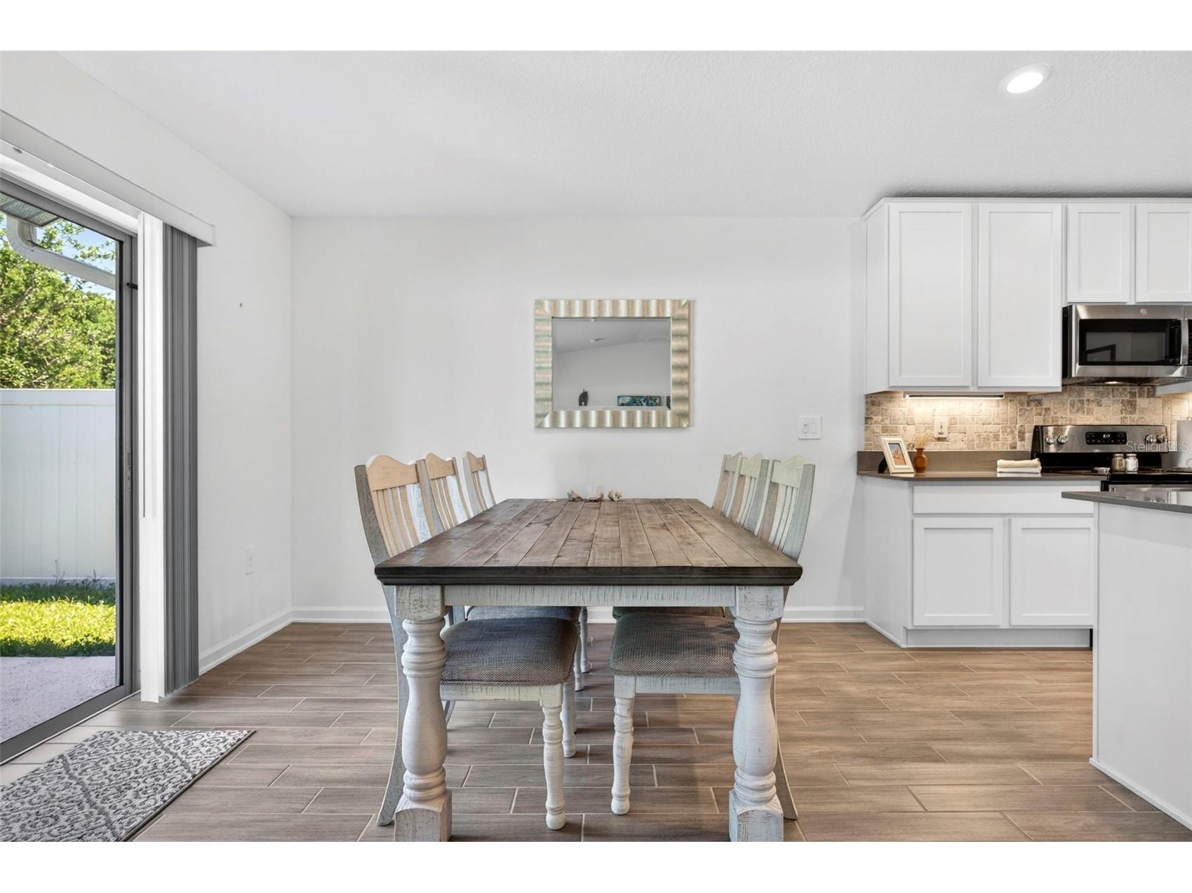 1018 Peach Creek Drive Osteen FL 32764 V4948537 image18